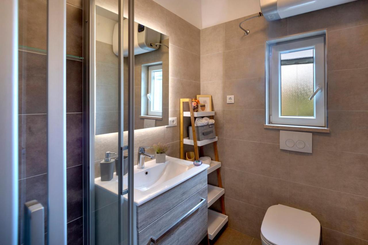 B Apartment Ravni Ngoại thất bức ảnh